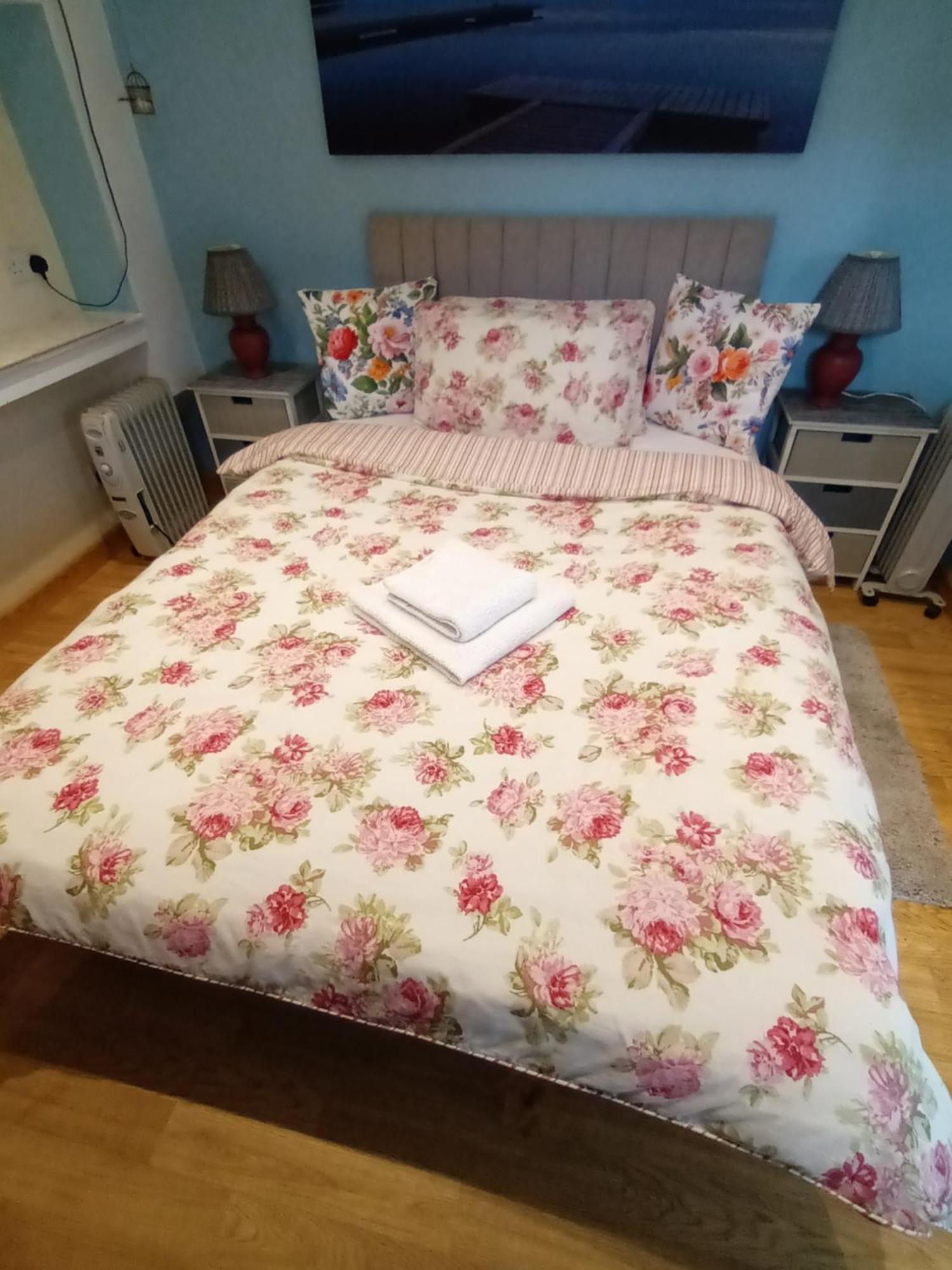 Private Suite In Oxfordshire, A40 Witney Esterno foto